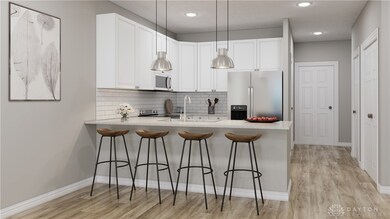 2474 Houston Rd unit 11, Cincinnati, OH 45231 - photo 2