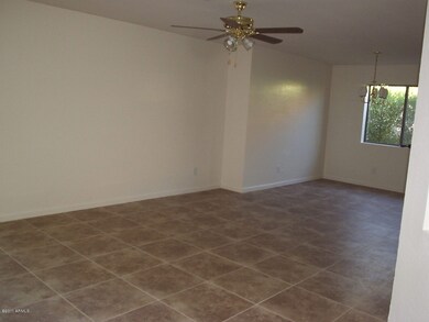 tonto kitchen & living r