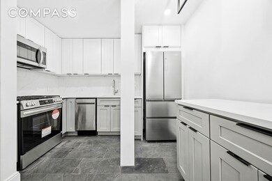 134 W 80th St unit PARLOR, New York, NY 10024 - photo 4