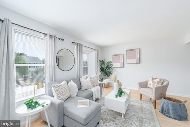 10 Tollington Ct, Halethorpe, MD 21227 - photo 4