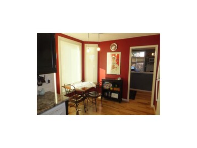 Eat-in Kitchen