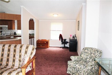 119 Sweetwater Dr, Statesville, NC 28625 - photo 5