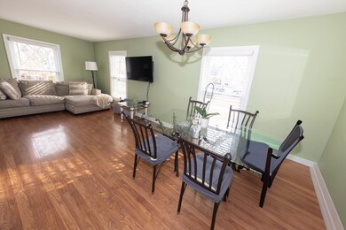 802 Bristol Ave, Westchester, IL 60154 - photo 4