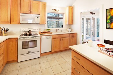 27 Indian Pipe Rd, West Tisbury, MA 02568 - photo 4