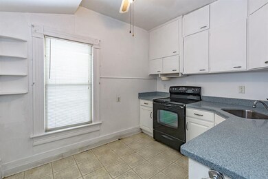 1816 J St SW, Cedar Rapids, IA 52404 - photo 7