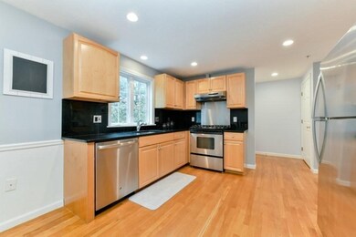 995 Trapelo Rd unit 4, Waltham, MA 02452 - photo 5