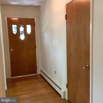 10875 Hammond Dr, Laurel, MD 20723 - photo 3