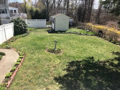 18 Appleton Rd, Wakefield, MA 01880 - photo 4