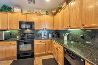 4419 E Carob Dr Gilbert AZ-large-009-35-
