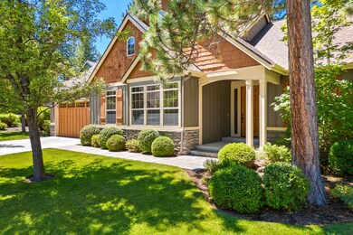 60826-Goldenwood-Loop-Bend-Oregon (14)