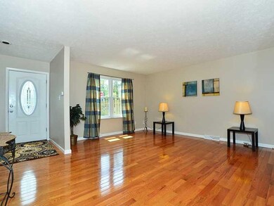 Entry/Foyer.