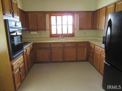 Eat-In Kitchen
