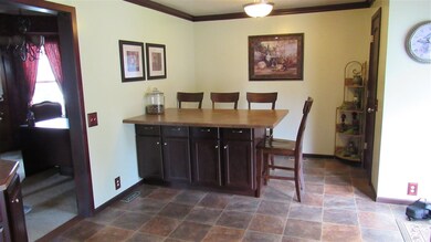 333 W 7th St, Auburn, IN 46706 - photo 3