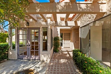 004_Courtyard