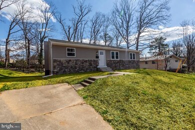 6203 Brightlea Dr, Lanham, MD 20706 - photo 2