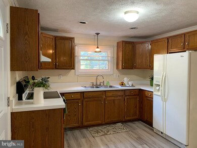 26555 Slash Pine Cir, Ruther Glen, VA 22546 - photo 5