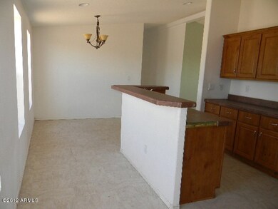 #023-282339 Kitchen 2