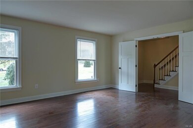 5767 Nina Cir, Coopersburg, PA 18036 - photo 4