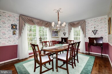 8217 Coach St, Potomac, MD 20854 - photo 6