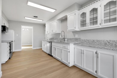 2079 Wilder Dr, Redding, CA 96001 - photo 3