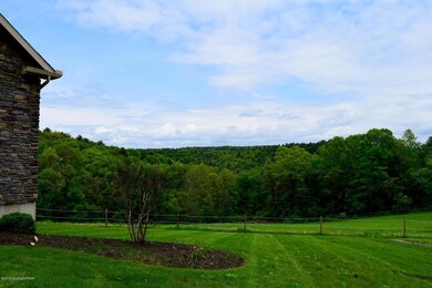 337 Borger Rd, Kunkletown, PA 18058 - photo 4