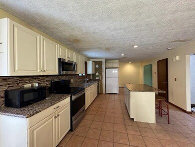 141 Hackett Hill Rd, Hooksett, NH 03106 - photo 3