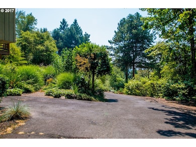 2715 Glen Eagles Rd, Lake Oswego, OR 97034 - photo 2