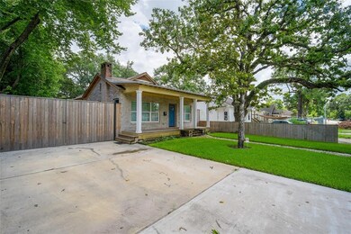 4814 Siegel St, Houston, TX 77009 - photo 2