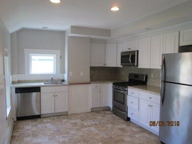 28 Gould St unit 2, Wakefield, MA 01880 - photo 4