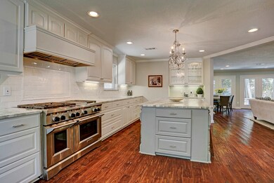 13730 Barryknoll Ln, Houston, TX 77079 - photo 7