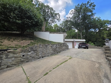 1216 E Henry Clay Ave, Fort Wright, KY 41011 - photo 2