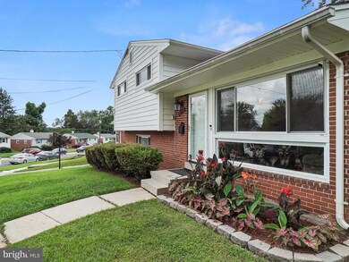 12816 Weiss St, Rockville, MD 20853 - photo 2