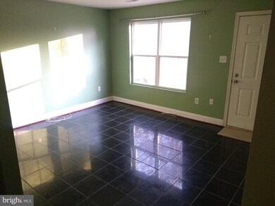 613 Brandon Green Dr, Silver Spring, MD 20904 - photo 2