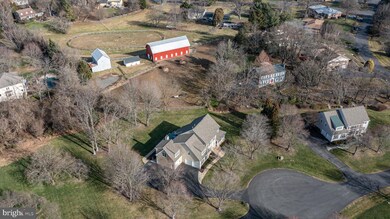 2792 Dylan Schar Ct, Herndon, VA 20171 - photo 4