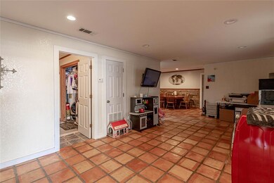 4401 Luker Ct, Granbury, TX 76049 - photo 7