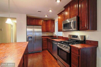 9160 Genevieve Dr, White Plains, MD 20695 - photo 3