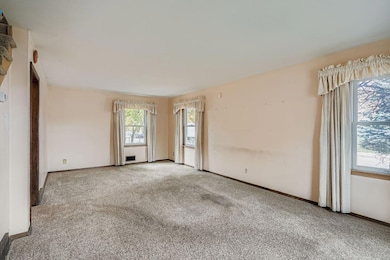 4654 Fillmore St NE, Columbia Heights, MN 55421 - photo 5