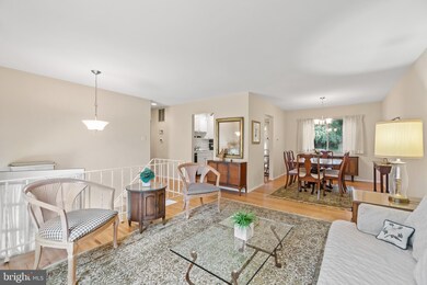 206 Rolling Rd, Gaithersburg, MD 20877 - photo 3