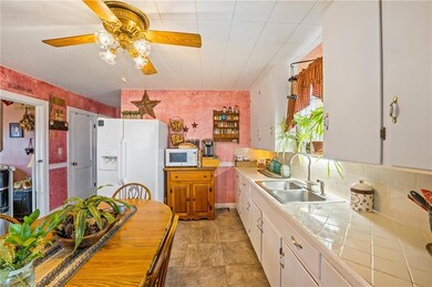 253 Carnation St, Woonsocket, RI 02895 - photo 3