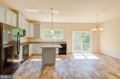 551 English Oak Ln, Prince Frederick, MD 20678 - photo 3