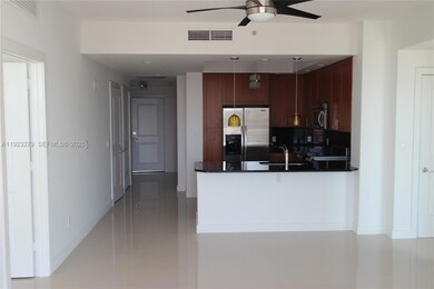 Strada 315 unit 2005, Fort Lauderdale, FL 33301 - photo 2