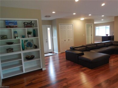 BUILT IN SHELVING IN GREAT ROOM