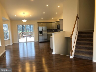 9544 Wesland Cir, Randallstown, MD 21133 - photo 3