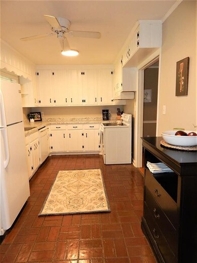 2993 Crestline Dr, Macon, GA 31204 - photo 7