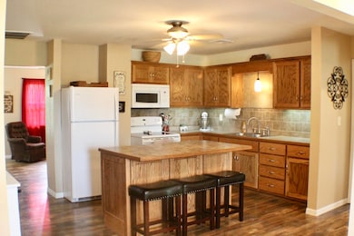 13532 Jay Dr, Neosho, MO 64850 - photo 5