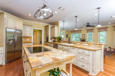 Kitchen 1