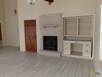 1133 Ashby St unit C-9, Seguin, TX 78155 - photo 2