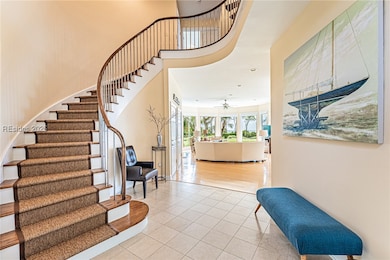 Views of Ocean seen as soon as you walk in the doo
