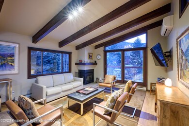210 E Hyman Ave Unit 6 HighRes 10