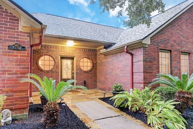 2304 San Augustine Ln, Friendswood, TX 77546 - photo 2